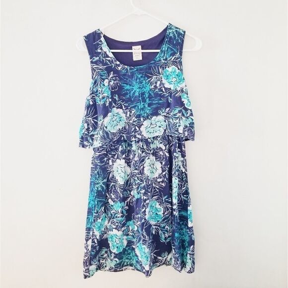 Sleeveless dress  - Picture 1 of 3